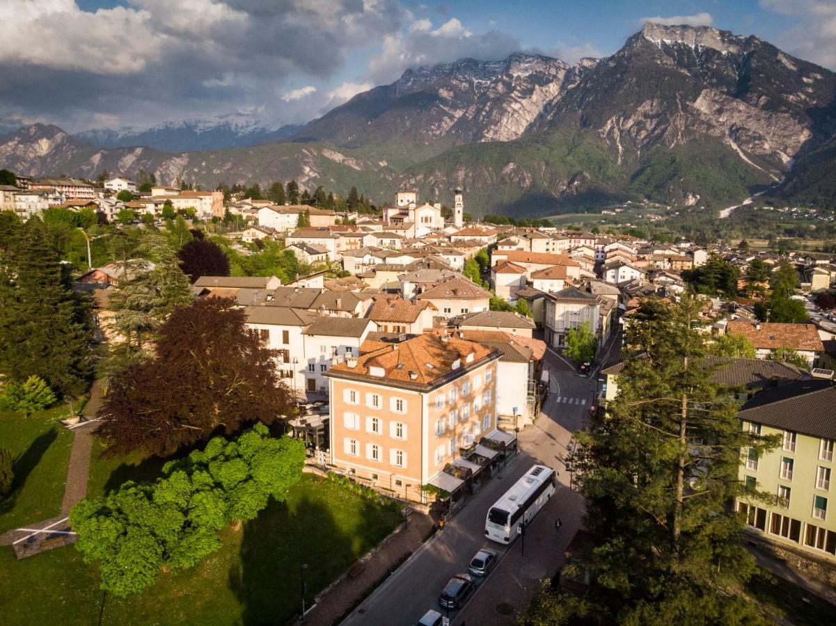 Hotel Villa Regina Levico Terme Bagian luar foto